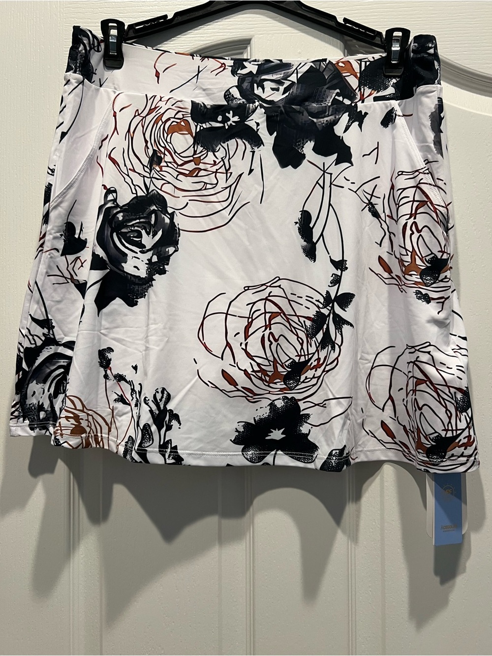 Floral Circle Skirt in White, Black & Brown